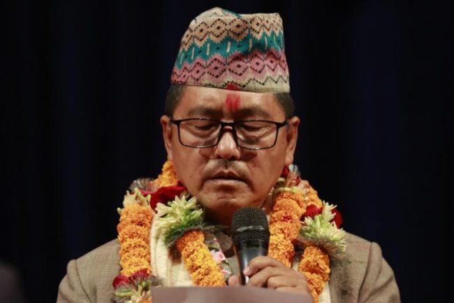 राजेन्द्र लिङ्देनसहित निर्वाचित पदाधिकारीले लिए शपथ