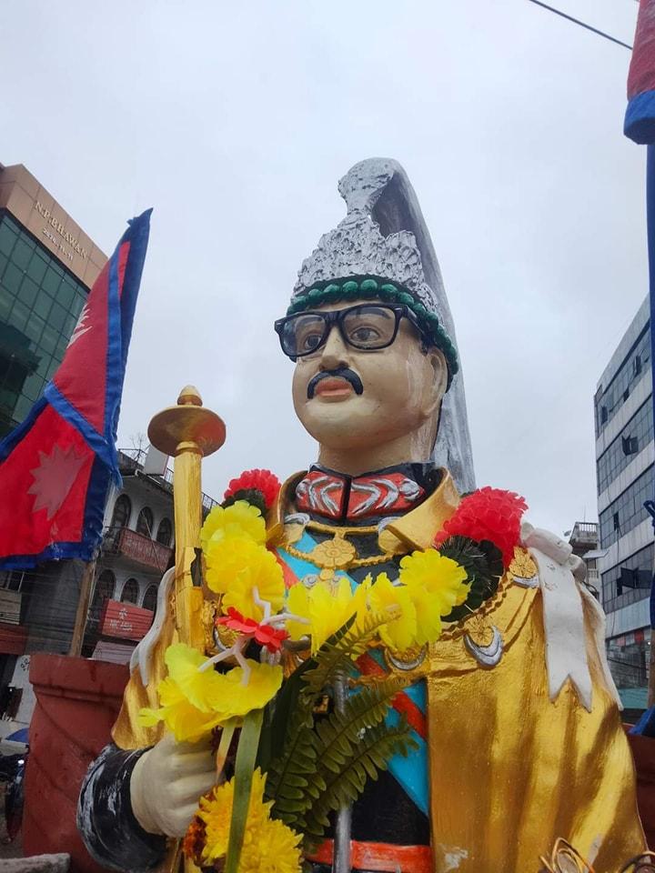 जनआन्दोलनमा ढालिएको राजा वीरेन्द्रकाे सालिक पुनः राखियो