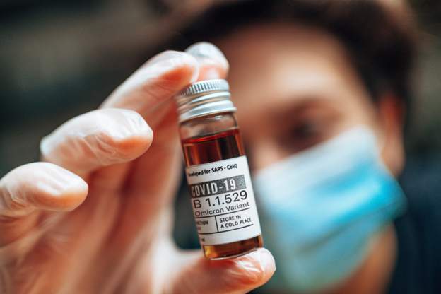 कोभिड–१९ को ओमिक्रोन भेरिएन्टबाट संक्रमित ९० प्रतिशतले दुवै डोज खोप लगाइसकेका थिए
