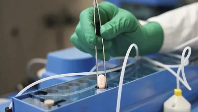 कोरोना भइसकेपछि त्यसको उपचार गर्ने फाइजरको औषधिले अमेरिकामा स्वीकृति पायो