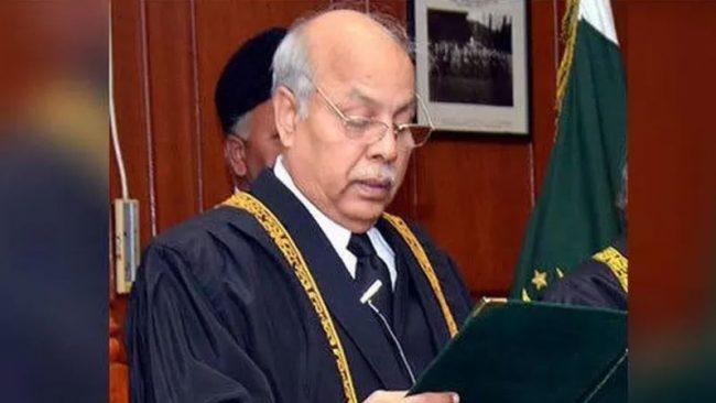 पाकिस्तानमा प्रधानन्यायाधीशले गरेको कानुनी फैसलाले बबाल, सर्वोच्च अदालतलाई नै धम्की !