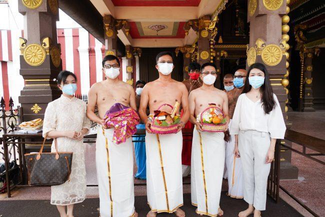 श्रीलंकामा जब चिनियाँ राजदूत धोती लगाएर मन्दिर दर्शन गर्न पुगे