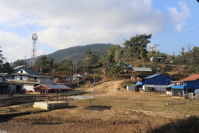 कोरानापछि हराउँदै तेह्रथुमको हाटबजार