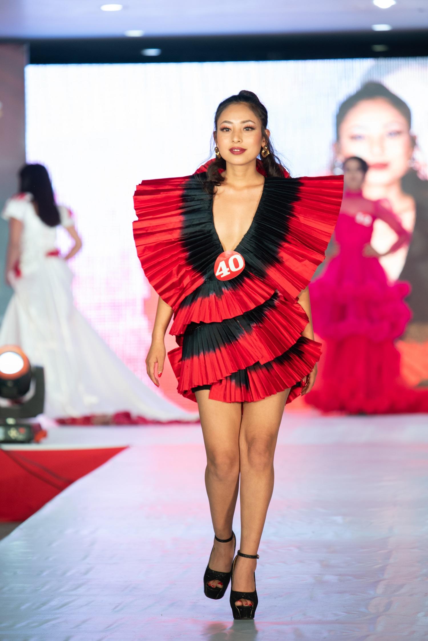 ‘ड्रेस टु इम्प्रेस’मा १६८ डिजाइनरबीच प्रतिस्पर्धा