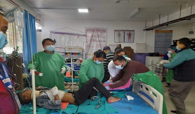 लमजुङमा जिप दुर्घटना : तीन जनाको मृत्यु, ६ जना घाइते