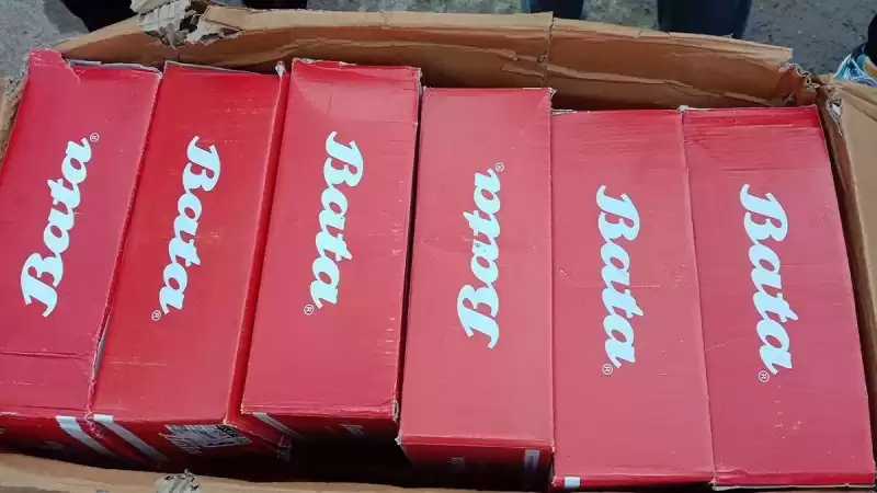 १८ लाख बराबरको अवैध जुत्ता बरामद