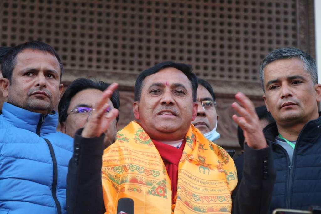 वैशाख ३० गतेको निर्वाचनमा विगतलाई समीक्षा गरेर मतदान गरौँः महामन्त्री शर्मा