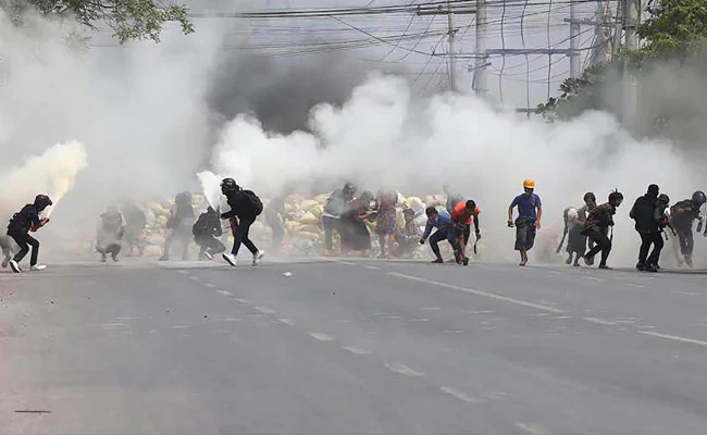 म्यान्मारमा थप छ महिनाका लागि सङ्कटकाल अवधिको घोषणा