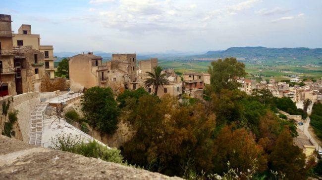 १३५ रुपैयाँमा युरोपमा घर किन्न पाइन्छ, नेपालीले पनि किन्न सक्ने