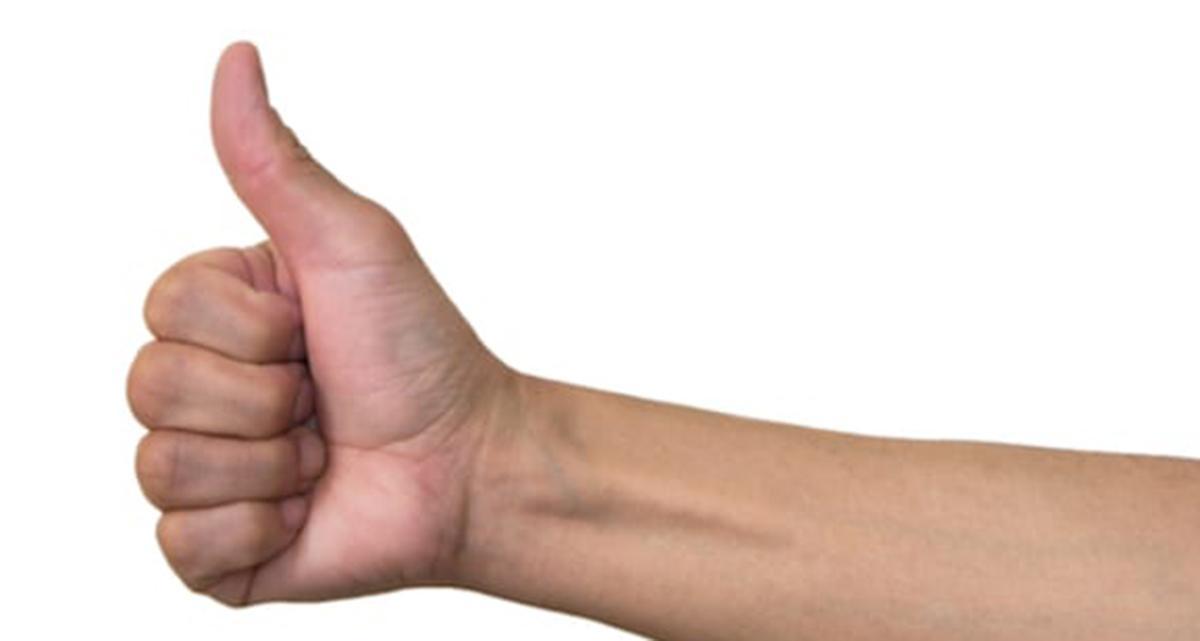 दुबइमा काम गर्दा बुढी औंला टुक्रियो, अलग्गै औंला बोकेर जोड्नका लागि स्वदेश आए सन्दिप