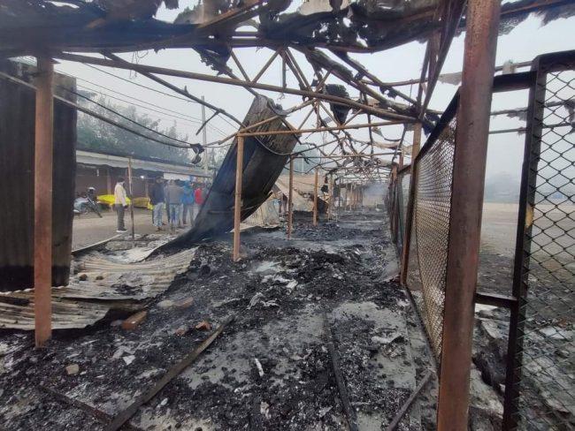 लुम्बिनी बसपार्क क्षेत्रमा आगलागी, १० पसलमा क्षति