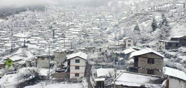 कर्णालीका जिल्लामा हिमपात : किसान हर्षित, मुगुमा यो वर्ष पहिलो पटक हिमपात