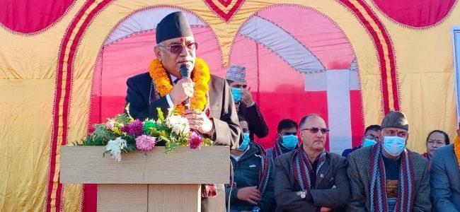 एमाले महाधिवेशन सकिने वित्तिकै प्रचण्ड चितवनमा, शिलान्यास र उद्घाटनमा व्यस्त