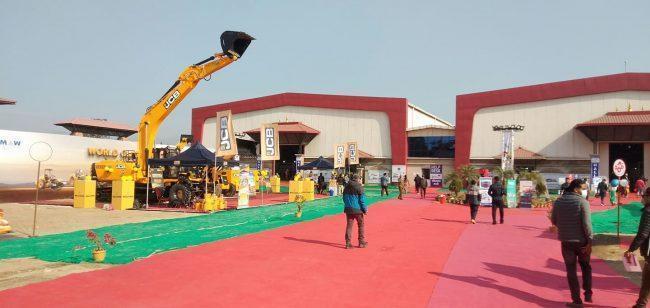 चलमलाउँदै चितवनको व्यापारिक गितिविध, पुसभर मेला महोत्सव