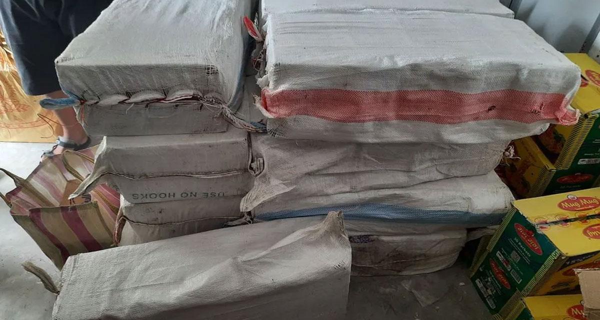 एक करोड पँचास लाख बराबरको अवैध सामग्री बरामद