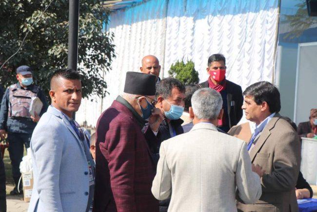 सभापति उम्मेदवार शेखर कोइरालाले गरे मतदान