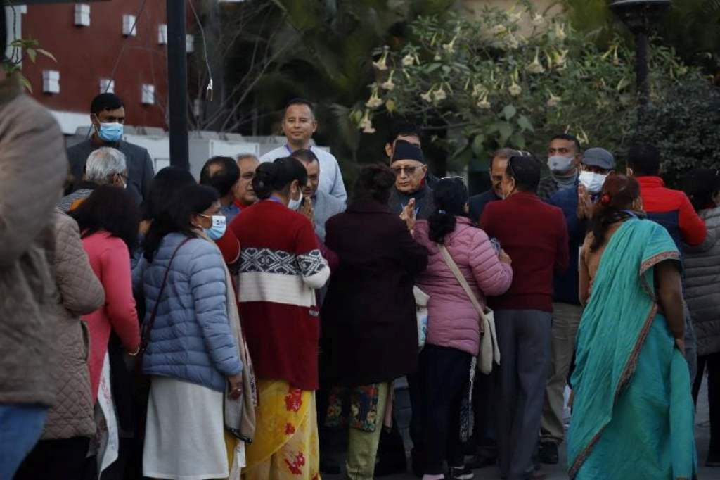 सभापतिको पुनःनिर्वाचनमा ५ बजेसम्म एक हजार ३०० मत खस्यो