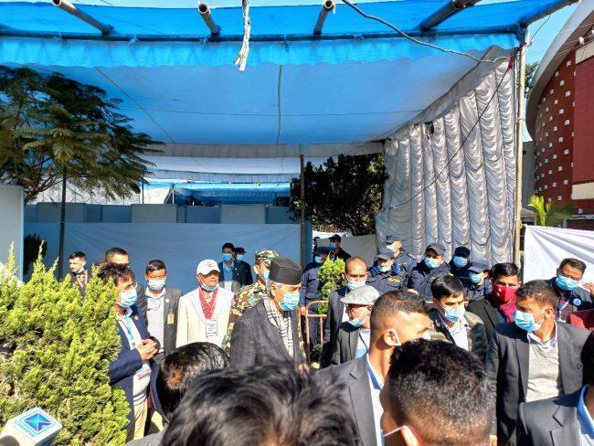 देउवालाई मतदान गर्न झन्डै एक घन्टा लाग्यो