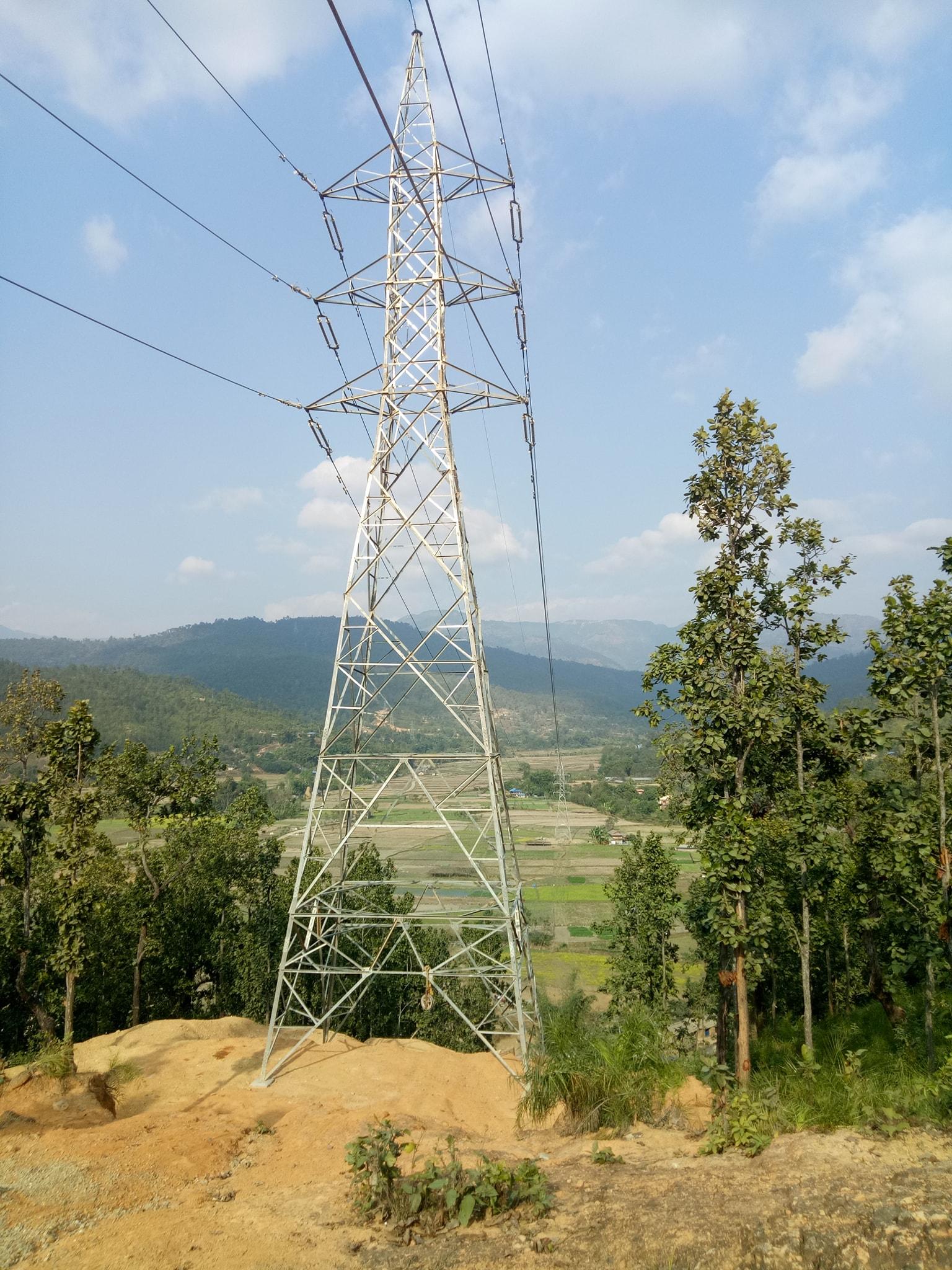 सोलु करिडोर प्रसारण लाइनको निर्माण सम्पन्न, एक महिनाभित्र सञ्चालनमा आउने