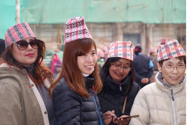 अँग्रेजी नयाँ वर्षमा नेपाली टोपी दिवसको रुपमा मनाइँदै
