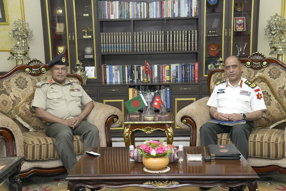प्रधानसेनापति र गैर–आवसीय बंगलादेशी सैनिक सहचारीबीच भेटवार्ता