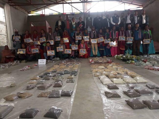 जुम्लामा जिल्ला स्तरीय कृषि मेलाः चिनोदेखि, भाँगोसम्म प्रदर्शनी(तस्बीरहरु)