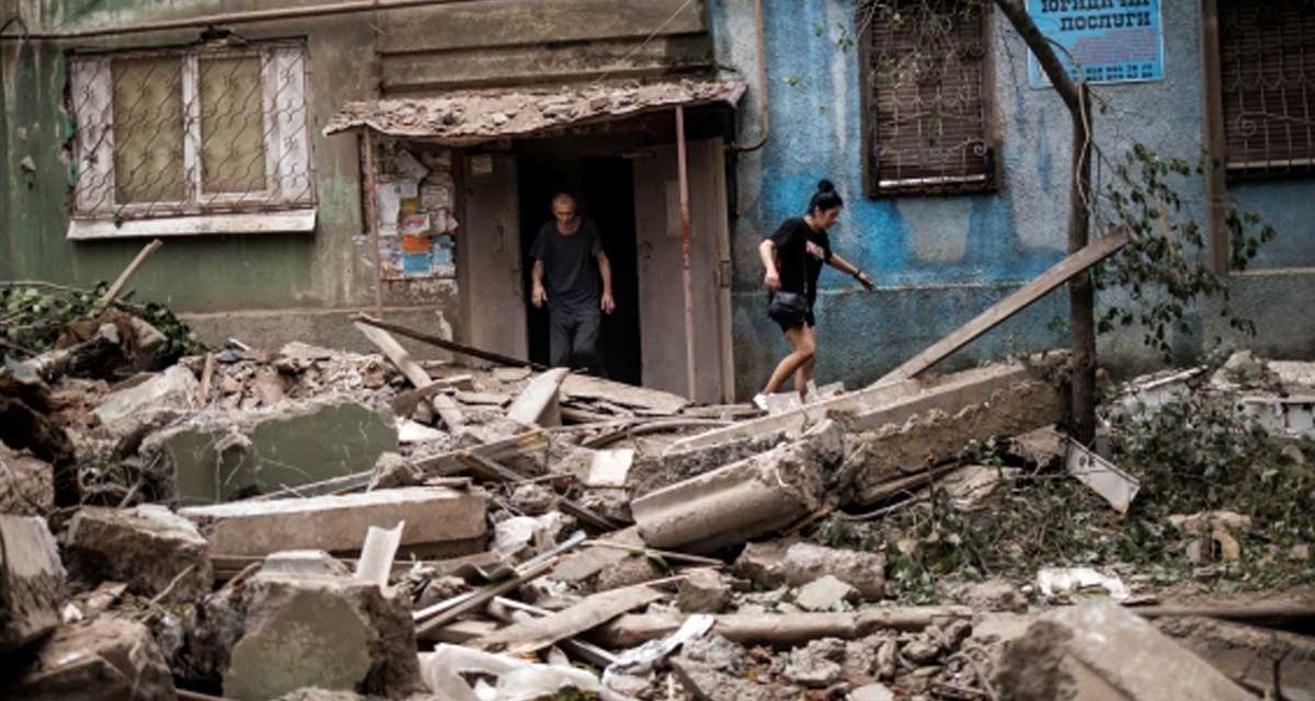 रुसी पत्रकार बसेको होटेलमा मिसाइल हमला, पूर्वसांसदसहित दुई जनाको मृत्यु