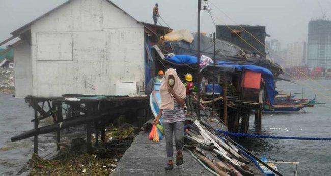 फिलिपिन्समा आँधीः हजारौँलाई सुरक्षित क्षेत्रमा लगियो