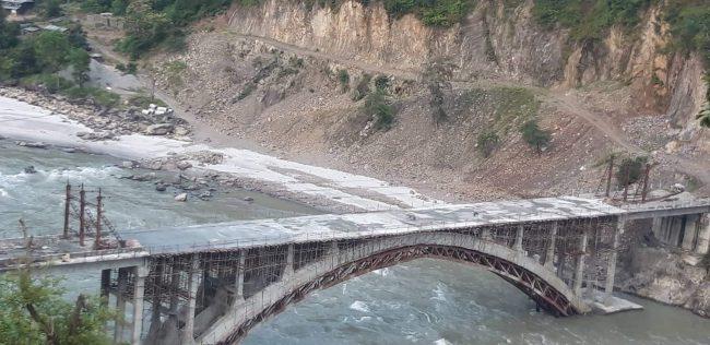 फोक्सिङटारको आर्क ब्रिजको ढलान सकियो, एक महिनाभित्रै सञ्चालनमा आउने