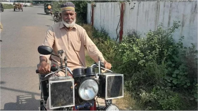 ‘टार्जन अंकल’को ४५ वर्ष पुरानो मोटरसाइकलबाट आउँछ पैसा, गर्छ अचम्मको काम