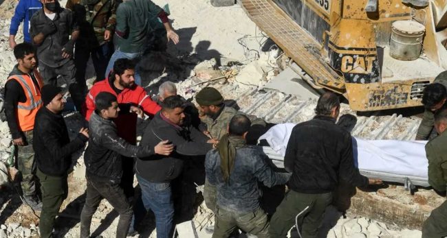 भवन भत्कँदा सोह्र जनाको मृत्यु