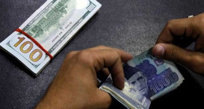 आर्थिक संकटमा पाकिस्तान, एक डलरको मुल्य २५५ पाकिस्तानी रुपैयाँ