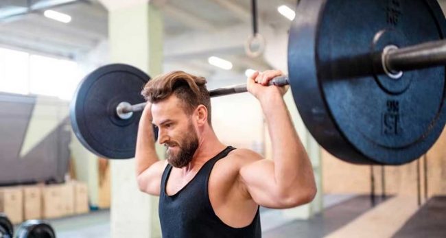 शरीर निर्माणका लागि भारी कसरत गर्ने बानीले बनाउँछ मुटुलाई कमजोर, रहनुहोस् सचेत