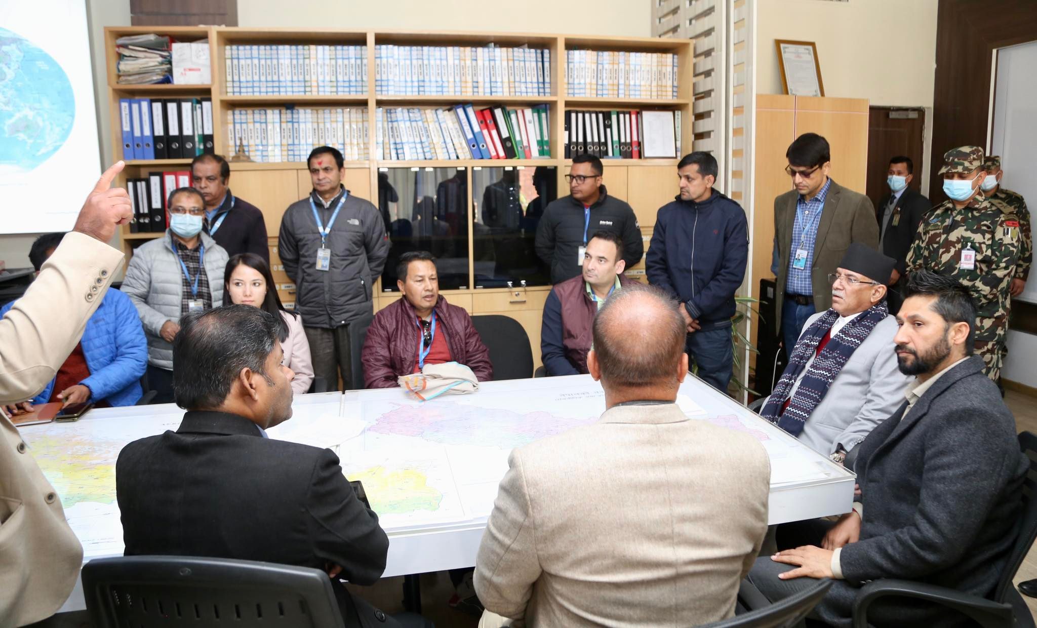 जहाज दुर्घटनाको विवरण बुझ्न गृहमन्त्री पनि त्रिभुवन विमानस्थलमा