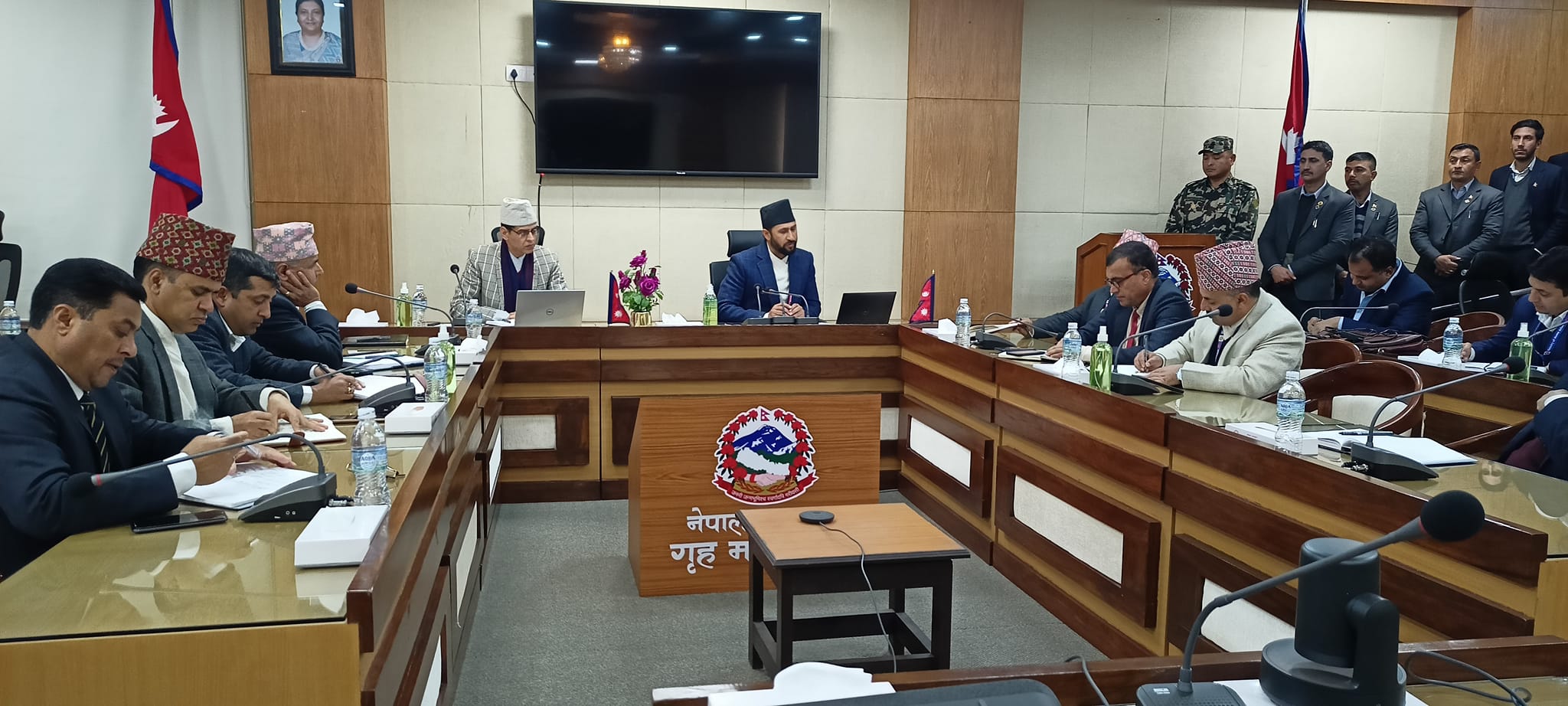 देशभरका सिडियोलाई गृहमन्त्रीको निर्देशन: शीतलहरबाट जनता जोगाउनू