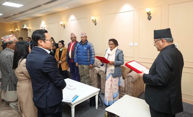 राज्यमन्त्री सिर्पालीले लिइन् शपथ