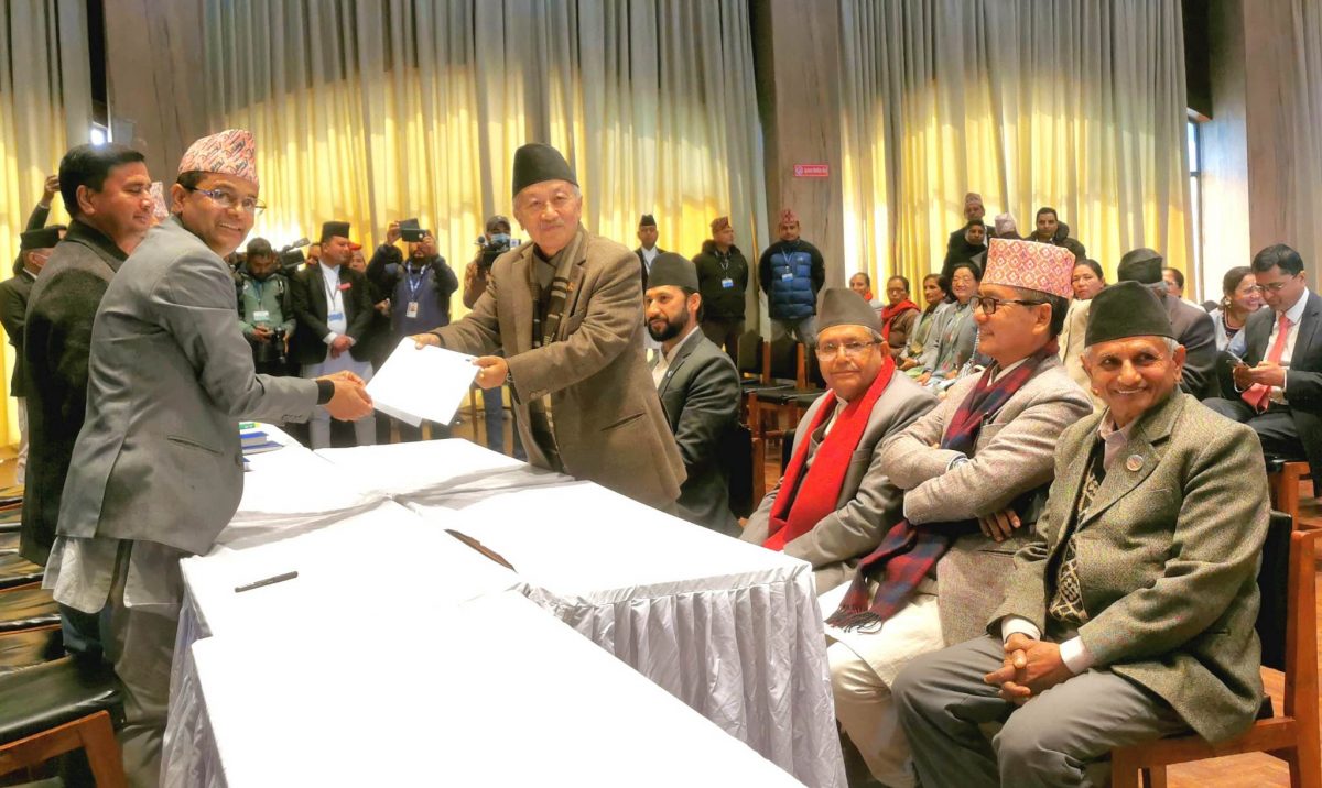 सभामुखमा एमालेका देवराज घिमिरेको उम्मेदवारी दर्ता