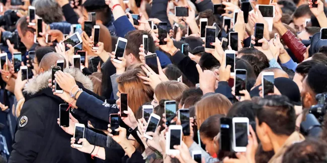 ८ हजार जनालाई एउटै म्यासेज आयो, सबैजना आत्तिएर रुन थाले