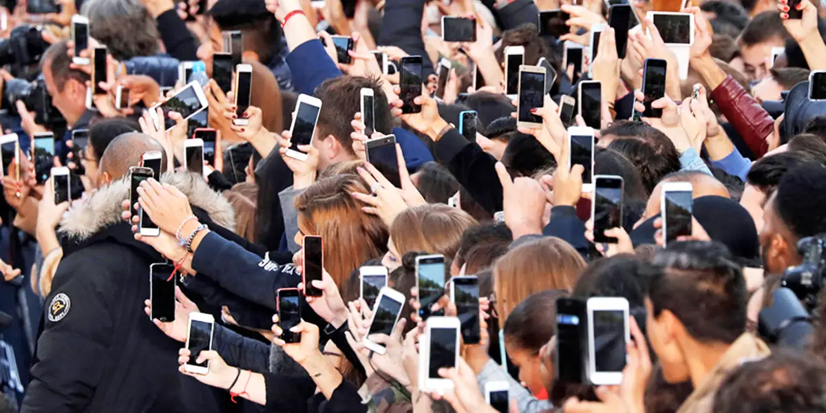 ८ हजार जनालाई एउटै म्यासेज आयो, सबैजना आत्तिएर रुन थाले