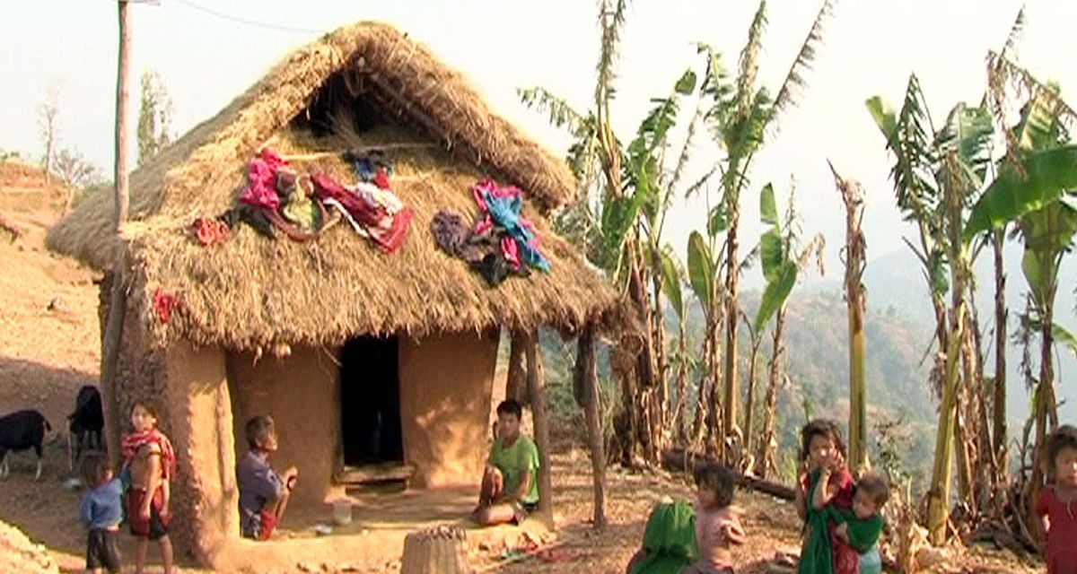 आगो तापेरै रात कटाउँछन् चेपाङ समुदाय