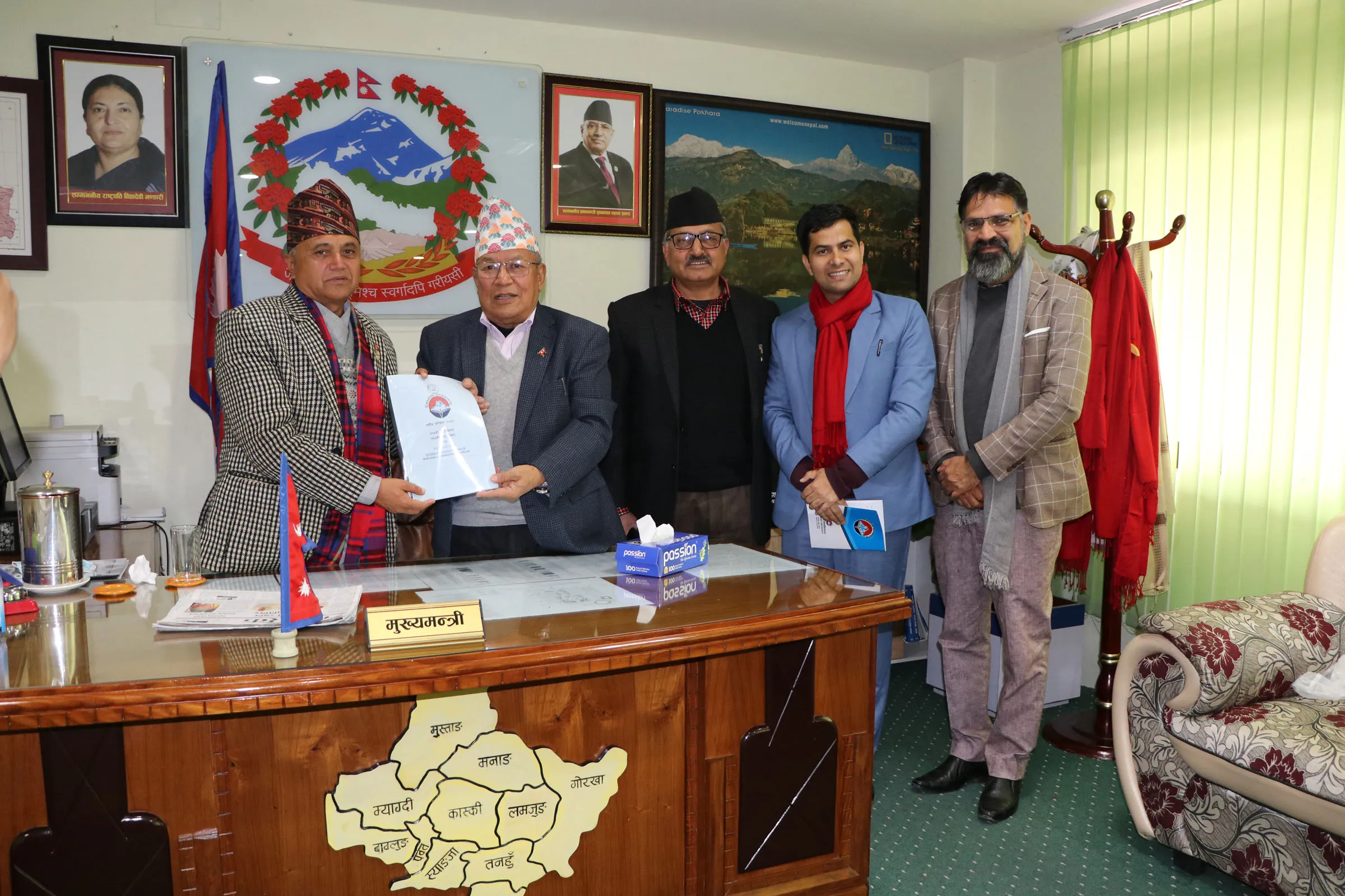 गण्डकी विश्वविद्यालयले मुख्यमन्त्रीलाई बुझायो वार्षिक प्रतिवेदन