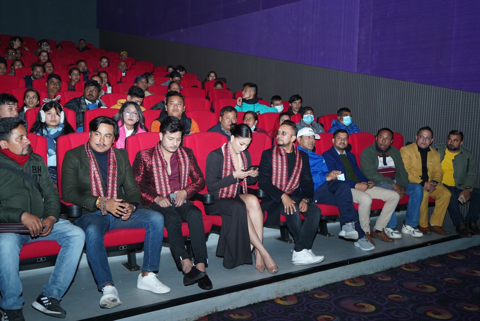 चितवनमा ‘तिम्रो मेरो साथ’ को प्रिमियर शो भव्य