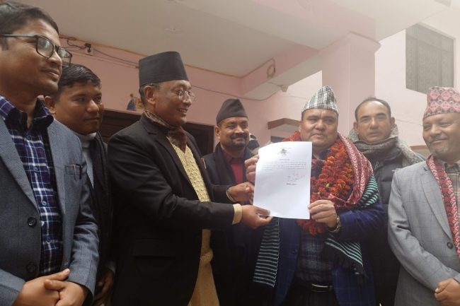 राष्ट्रियसभा उपनिर्वाचनमा एमालेका कुमार दसौदीले गरे उम्मेदवारी दर्ता