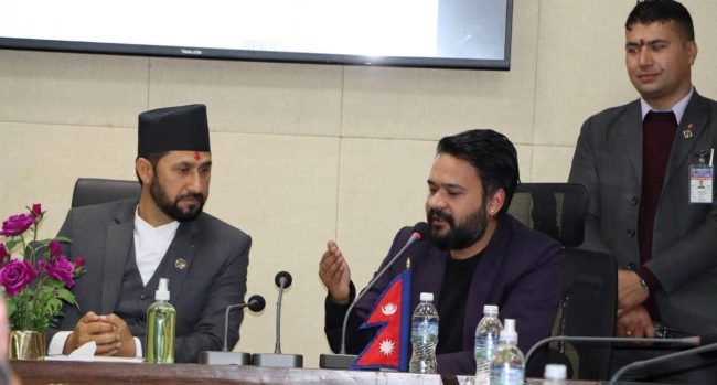 गृहमन्त्री लामिछाने र मेयर शाहबीच भेटवार्ता, सुकुम्बासी समस्या समाधान गर्ने विषयमा छलफल