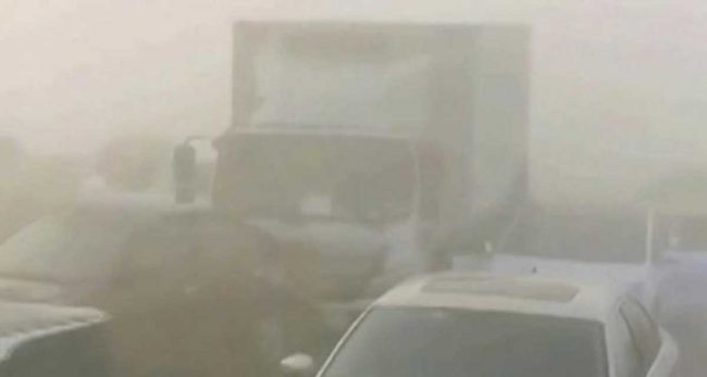 हुस्सुका कारण चीनमा सवारी दुर्घटना, १७ जनाको मृत्यु