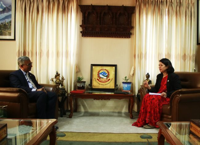 भैरहवाबाट ढाका उडान सुरु गर्न परराष्ट्रमन्त्रीकाे आग्रह