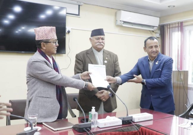 ढुक्क भएर ऊर्जामा लगानी गर्न उपप्रधान तथा ऊर्जामन्त्री लिङ्देनको आग्रह