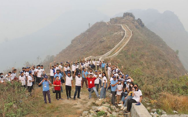 बन्दीपुरको ‘मिनी ग्रेटवाल’ हेर्न पर्यटकको आकर्षण बढ्दो