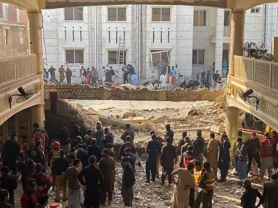 पाकिस्तानको पेशावरमा ‘आत्मघाती’ विस्फोट, कम्तीमा ३४ जनाको मृत्यु
