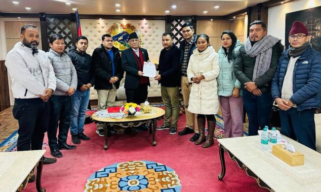 स्ववियु निर्वाचन गराउने सन्दर्भमा अनेरास्ववियूद्वारा प्रधानमन्त्रीको ध्यानाकर्षण